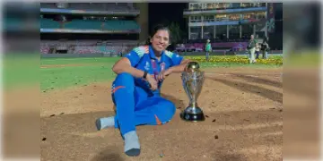 Read more about - Richa Ghosh | 'বিশ্ব' জয়ের উপহার, রিচা ঘোষের নামে উত্তরবঙ্গে তৈরি হবে স্টেডিয়াম!