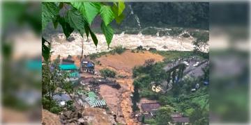 Read more about - Rimbi Landslide | সিকিমে ভারী বৃষ্টিতে ভয়াবহ ধস, রিম্বির পরিস্থিতি নিয়ে উদ্বেগে মুখ্যমন্ত্রী প্রেম সিং তামাং!