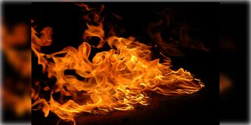 Read more about - Kolkata Medical College | কলকাতা মেডিক্যাল কলেজের দোতলায় আগুন! আতঙ্কে রোগী ও রোগীর পরিজনরা