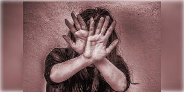 Read more about - Durgapur Gang Rape | দুর্গাপুরে ডাক্তারি পড়ুয়াকে রাস্তা থেকে তুলে নিয়ে গণধর্ষণ, শোরগোল এলাকায়