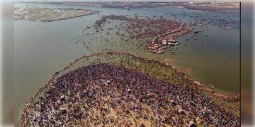 Read more about - Mahakumbh 2025 | মহাশিবরাত্রির আগের রাতেই ১১.৬৬ লক্ষ পুণ্যার্থীর ডুব! মহাকুম্ভের শেষদিনে ডুব দিতে পারেন এক কোটিরও বেশি!