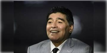 Read more about - প্রয়াত ফুটবল জগতের রাজপুত্র দিয়াগো ম্যারাডোনা, সারাবিশ্বে ফুটবলের একটা অধ্যায়ের সমাপ্তি ঘটলো ।  