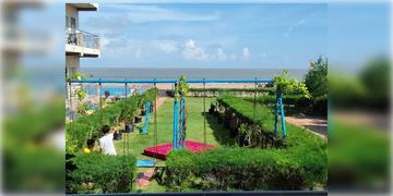 Read more about - Mandarmani | গাড়ি পার্কিং নিয়ে বচসা, পর্যটকদের মারধোরের অভিযোগ হোটেল কর্মীদের!