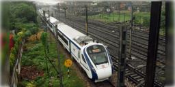 Read more about - Vande Bharat Sleeper | দিল্লি-হাওড়া পৌঁছানো যাবে মাত্র ১৫ ঘণ্টায়, এই রুটে বন্দে ভারত স্লিপার, ভাড়া কত?