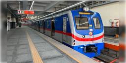 Read more about - Kolkata Metro | আড়াই মিনিট অন্তর মিলবে মেট্রো,  ব্লু লাইনে সম্পন্ন হলো অত্যাধুনিক ও উচ্চ-পরিবাহী অ্যালুমিনিয়াম থার্ড রেল বসানোর কাজ!