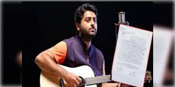 Read more about - Arijit Singh | স্বাধীনতা দিবসের আগে শুটিং করতে গিয়ে বিতর্কে জড়ালো অরিজিৎ সিং ও তাঁর দেহরক্ষী!