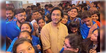 Read more about - হাজির জিতু-সায়নী, অপরাজিত দেখার পাশাপাশি ‘উপরি’ পেয়ে উল্লসিত পড়ুয়ারা