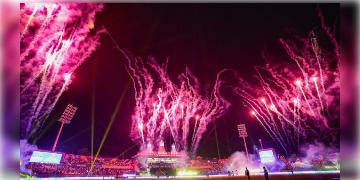 Read more about - Green Crackers | 'সেলিব্রেশনে' ইডেনে ফাঁটানো বাজির কারণে মৃত্যু কলকাতা পুলিশের ঘোড়ার! প্রাণ ও পরিবেশ বাঁচাতে বেছে নিন গ্রিন ক্র্যাকার্স!