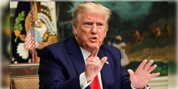 Read more about - হোয়াইট হাউস ছেড়ে দেওয়ার সিদ্ধান্ত ডোনাল্ড ট্রাম্পের! জারি করলেন শর্ত।  