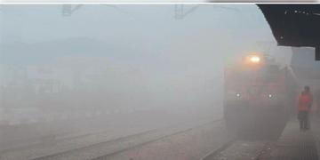 Read more about - Railway | কুয়াশার জেরে গতি হারাবে লোকাল ও দূরপাল্লার ট্রেন, শীত বাড়তেই সমস্যায় রেলযাত্রীরা