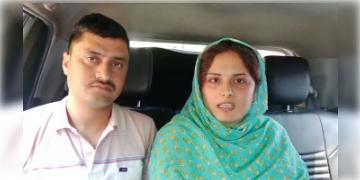 Read more about - CRPF Jawan | পাকিস্তানিকে বিয়ে এবং পালাতে সাহায্য করার অভিযোগে বরখাস্ত হলেন এক CRPF জওয়ান!