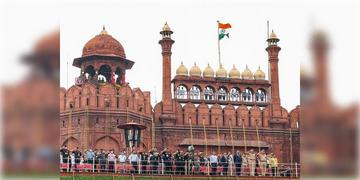 Read more about - Red Fort | ধীরে ধীরে ছন্দে ফিরছে লালকেল্লা, পর্যটকদের জন্যে খোলা হচ্ছে দরজা