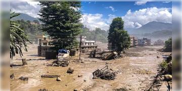 Read more about - Nepal Flash Flood | নেপালে ভয়াবহ হড়পা বান! নিখোঁজ ১৩৩ জন ভারতীয়-সহ বহু বিদেশি পর্যটক!