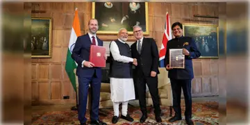 Read more about - India-UK | প্রধানমন্ত্রী মোদী ও স্টারমারের উপস্থিতিতে ভারত ও ব্রিটেনের মধ্যে স্বাক্ষর হলো ঐতিহাসিক চুক্তি!