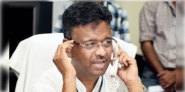 Read more about - Firhad Hakim | কলকাতার মেয়র পদ থেকে ইস্তফা চান ফিরহাদ হাকিম, ইচ্ছাপ্রকাশ করলেন দলনেত্রীর কাছে!