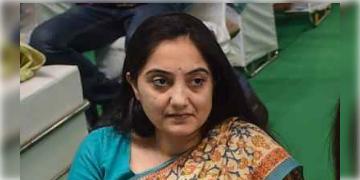 Read more about - নবী বিতর্কের জেরে নুপুর শর্মার বিরুদ্ধে আসা সব মামলার তদন্ত করবে দিল্লি পুলিশ, জানালো শীর্ষ আদালত