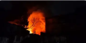 Read more about - Police Camp Fire । কচুবেড়িয়ার পুলিশ ক্যাম্পে লাগলো আগুন, ঘটনাস্থলে দমকলের একাধিক ইঞ্জিন