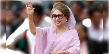 Read more about - Khaleda Jia । ঢাকা ছাড়লেন খালেদা জিয়া, এয়ার অ্যাম্বুলেন্সে যাচ্ছেন লন্ডনে