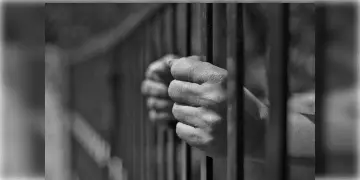 Read more about - Terrorist | দিল্লি বিস্ফোরণ আবহে জঙ্গি সন্দেহে বাংলা থেকে গ্রেপ্তার যুবক, তৎপর পুলিশ