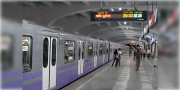Read more about - Kolkata Metro | আর মিলবে না মধ্যরাতের পরিষেবা, পুজো কাটতেই পুরোনো ছন্দে ফিরছে মেট্রো