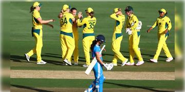 Read more about - India Women vs Australia Women | অস্ট্রেলিয়ার বিরুদ্ধে প্রথম ODI ম্যাচে পরাজিত হরমনপ্রীত-মন্ধনারা