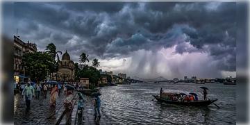 Read more about - Weather Update | বেলা গড়ালেই তুমুল বৃষ্টির পূর্বাভাস, রাখির দিন ভিজবে কোন কোন জেলা?