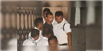 Read more about - Sanjay Rai | যাবজ্জীবন কারাদন্ডের রায়কে চ্যালেঞ্জ সঞ্জয়ের! হাইকোর্টের দ্বারস্থ হবে আরজিকর ধর্ষণ-খুন কাণ্ডের দোষী