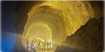 Read more about - Kumarpur Landslide Death । রেলের আন্ডারপাস তৈরির সময় নামলো ধস, মৃত ১ শ্রমিক