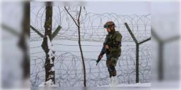 Read more about - Jammu Kashmir |  জম্মু-কাশ্মীরে অনুপ্রবেশ আটকাতে  সিল করা হবে সীমান্ত! আরও শক্তিশালী করা হচ্ছে ‘ভিলেজ ডিফেন্স গ্রুপ’কে