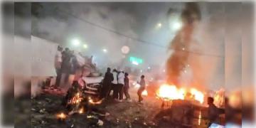 Read more about - Delhi Blast | দিল্লিতে বিস্ফোরণে মৃত্যু প্রায় ১০ জনের! হাই অ্যালার্ট জারি কলকাতা-মুম্বই-সহ সমস্ত বড় শহরে!