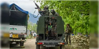 Read more about - Jammu and Kashmir | জম্মু কাশ্মীরে নিরাপত্তা বাহিনী আর জইশ জঙ্গিদের সংঘর্ষ, চলছে ‘অপারেশন চের্জির’!