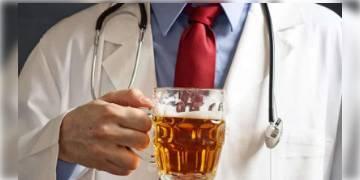 Read more about - পুলিশের গাড়ি নিয়ে পালালেন মদ্যপ ডাক্তার, রাতবিরেতে চেন্নাইয়ের রাস্তায় তুলকালাম কাণ্ড।  