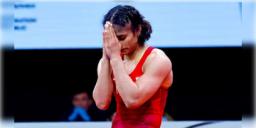 Read more about - Vinesh Phogat | আইনি লড়াইয়ে জিতলেও এশিয়ান গেমস অধরাই ভিনেশের, 'আমি আবার ফিরব"- প্রত্যয়ী কুস্তিগীর