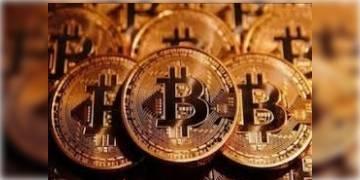 Read more about - বিটকয়েনের ৩ বছরের লোকসানে ইতি টেনে ২০,০০০ ডলার দাম ছাড়াল।               