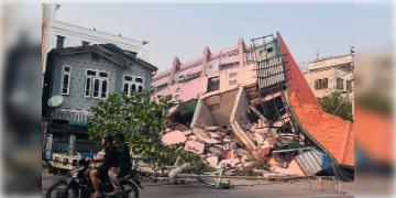 Read more about - Myanmar | ‘মৃত্যুপুরী’ মায়ানমার, দীর্ঘ হচ্ছে মৃত্যু-মিছিল, আহত ১৫০০এরও বেশি! ত্রাণ পাঠিয়েছে ভারত