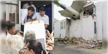 Read more about - Ahmedabad Plane Crash | DNA টেস্টে ১২৫টি দেহ শনাক্ত হলো , পরিবারের হাতে তুলে দেওয়া হলো ৮৩টি দেহ