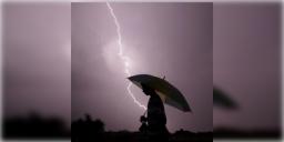 Read more about - Lightning Strike Death | ভরদুপুরে আচমকা ঝড়বৃষ্টি, রাজ্যের দুই জেলায় বজ্রাঘাতের বলি ৫!