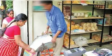 Read more about - রেশন সংক্রান্ত সব সমস্যার সুরাহা, এক ফর্মেই হবে সংশোধন