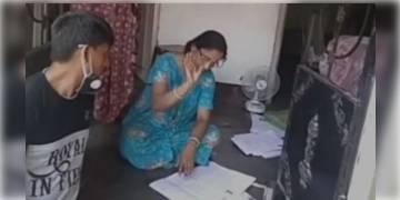 Read more about - ভাইরাল জালিয়াতির ভিডিও, গ্রেফতার ৪! 'লক্ষ্মীর ভাণ্ডার'-এ 'কাটমানি'!