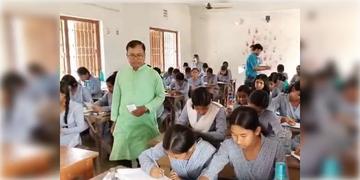 Read more about - HS Exam | রাজ্যে ব্যাপক বন্যা পরিস্থিতি, বন্যা কবলিত জেলার পরীক্ষার্থীদের জন্যে কী ব্যবস্থা নিল জেলা প্রশাসন?