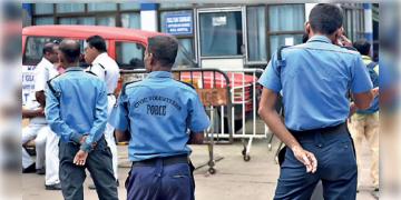 Read more about - Civic Volunteer | ৯০ দিনের মধ্যে ঝাড়াই বাছাই, সিভিক ভলান্টিয়ারদের নিয়ে নির্দেশিকা স্বরাষ্ট্র দফতরের!