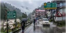 Read more about - Rain Alert | বিপর্যস্ত উত্তরবঙ্গ, আগামী ৭২ ঘন্টায় ভারী বর্ষণের সতর্কতা, ভাসবে কোন কোন জেলা?