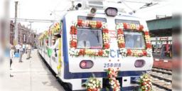 Read more about - Sealdah Local Train | শিয়ালদহ শাখায় আসছে ৪ নয়া লোকাল ট্রেন, রইল টাইমটেবিল!