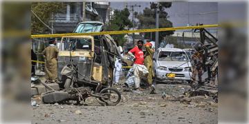 Read more about - Pakistan | পাকিস্তানের কোয়েটায় সেনা সদর দপ্তরের পাশেই বোমা বিস্ফোরণ! মৃত অন্তত ১৩, আহত আরও ৩২