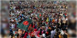 Read more about - Bangladesh Protest | একদিনে শতাধিক মিছিল আওয়ামী লীগের, পুলিশের হাতে গ্রেপ্তার ৪০০ বিক্ষোভকারী