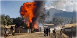 Read more about - Manipur | গোষ্ঠী সংঘর্ষে উত্তপ্ত উখরুল, আগুনে জ্বললো ৩০টি বাড়ি! বন্ধ ইন্টারনেট পরিষেবা!