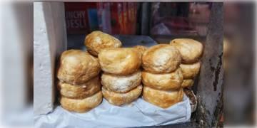 Read more about - পর্তুগিজদের হাত ধরেই মিষ্টিপ্রেমী বাঙালির হেঁশেলে প্রবেশ করেছে  এক সুস্বাদু মিষ্টি ‘ব্যান্ডেল চিজ’