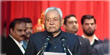 Read more about - Bihar Cabinet | আজ নীতীশ কুমারের শপথ গ্রহণ, দশমবারের জন্যে বিহারের কুর্সিতে বসে গড়ছেন রেকর্ড