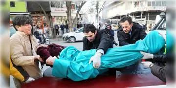 Read more about - আফগান রাজধানী কাবুলে আছড়ে পড়ল ২৩টি রকেট। জঙ্গি হামলায় মুহূর্তে তছনছ শহর, নিহত ৮ ।  