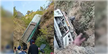Read more about - Uttarakhand | নিয়ন্ত্রণ হারিয়ে কয়েক শো ফুট গভীর খাদে পড়ল যাত্রীবাহী বাস, মৃত অন্তত ৬ জন!